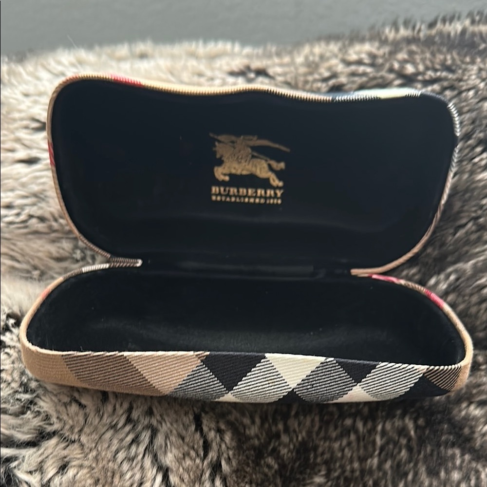 Burberry Black and Tan Glasses Case with Signature Design